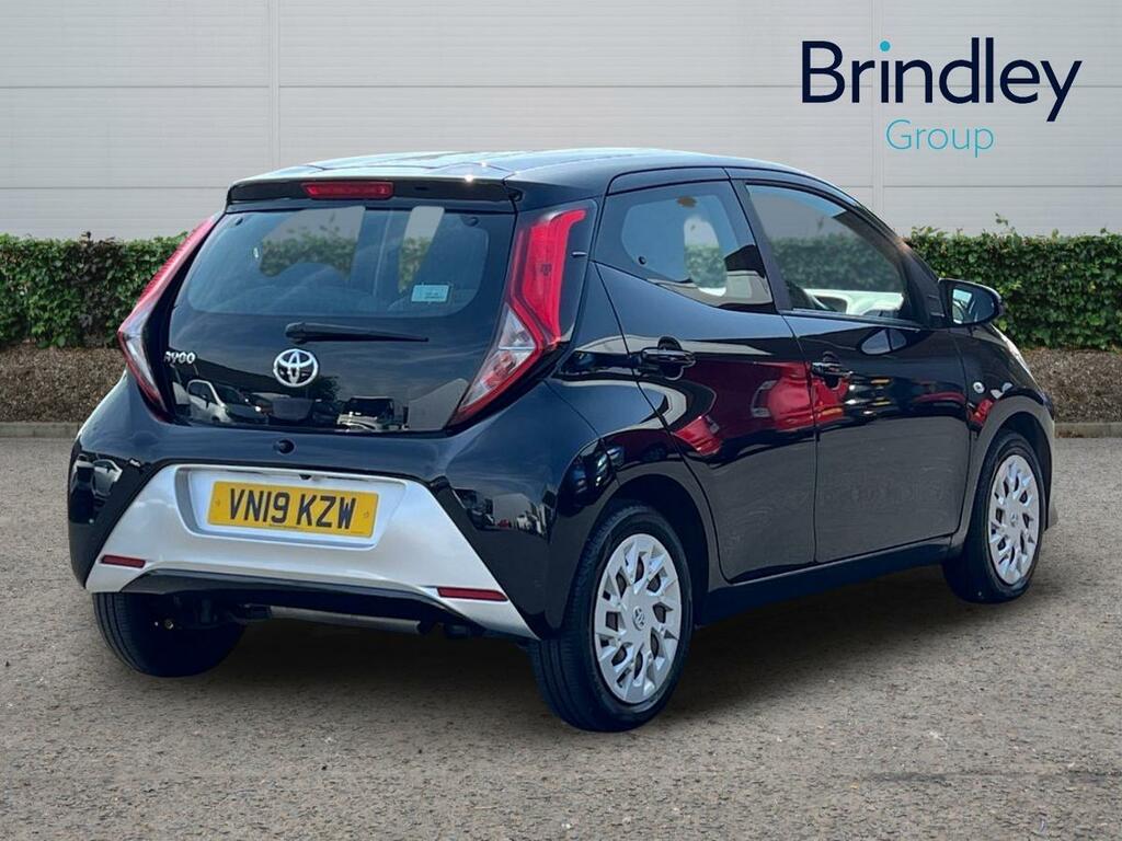 Toyota Aygo 1.0 Vvt-i X-play Hatchback Euro Black #4