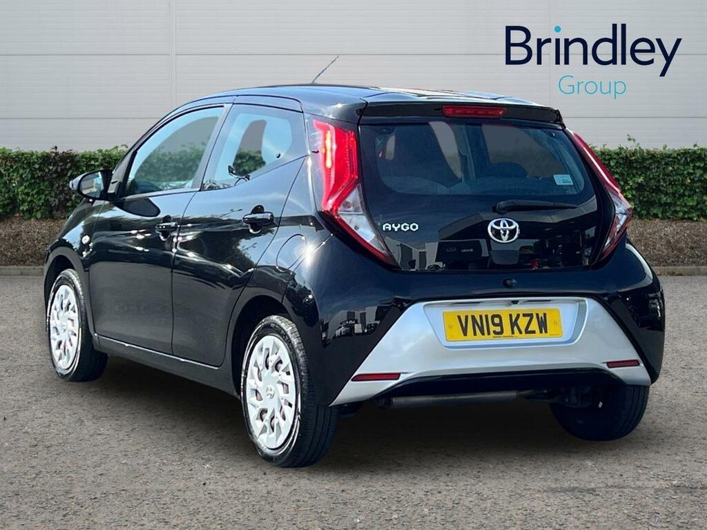 Toyota Aygo 1.0 Vvt-i X-play Hatchback Euro VN19KZW Black #3