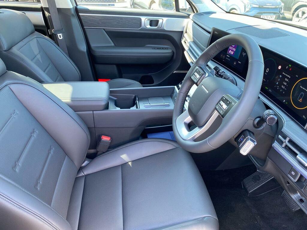 Hyundai Santa Fe 1.6 Tgdi 239 Hybrid Calligraphy 6 Seats Black #20