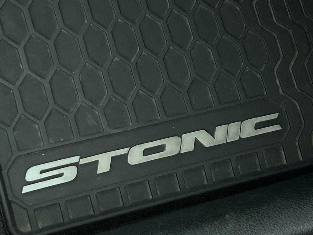 Kia Stonic 3 Grey #23