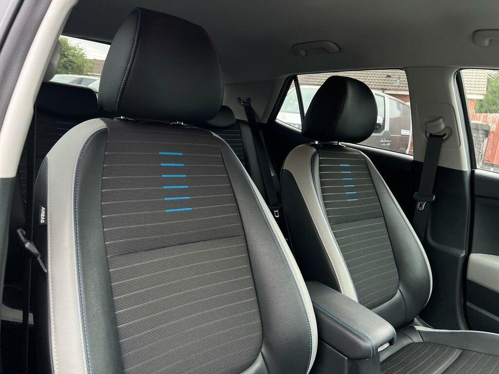 Kia Stonic 3 Grey #20