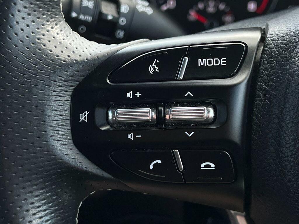 Kia Stonic 2 Red #15