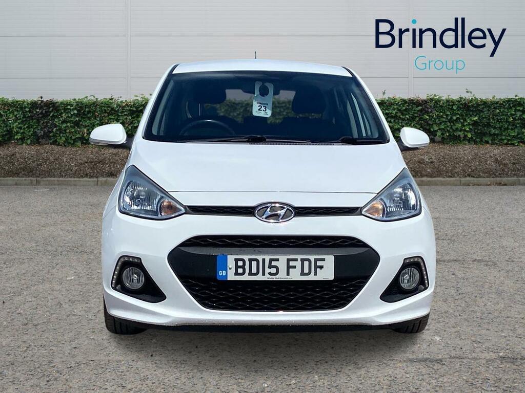 Hyundai I10 Hatchback White #7