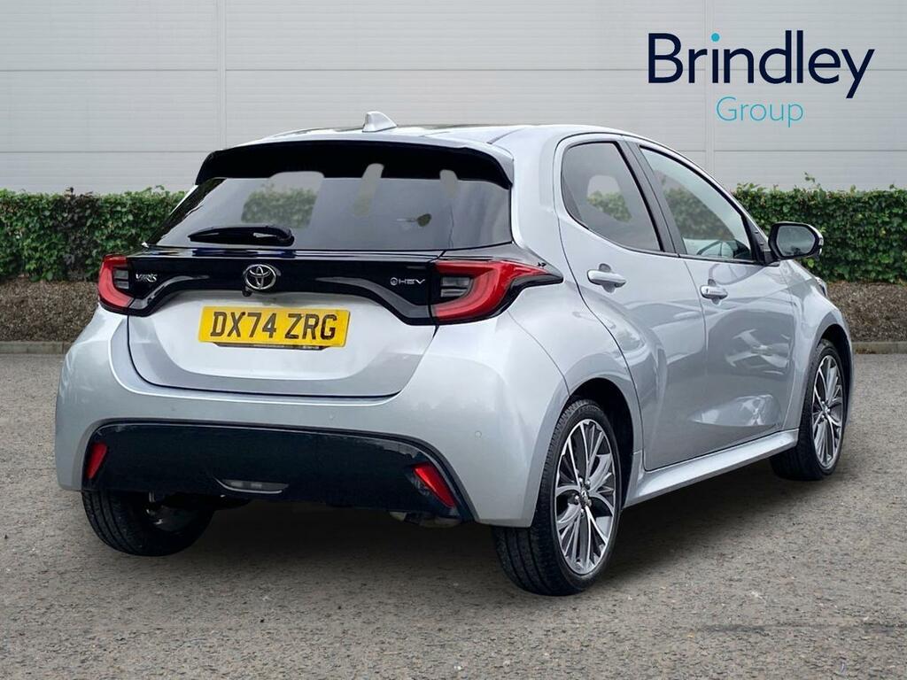Toyota Yaris 1.5 Vvt-h Excel Hatchback Hybrid E-cvt Silver #4