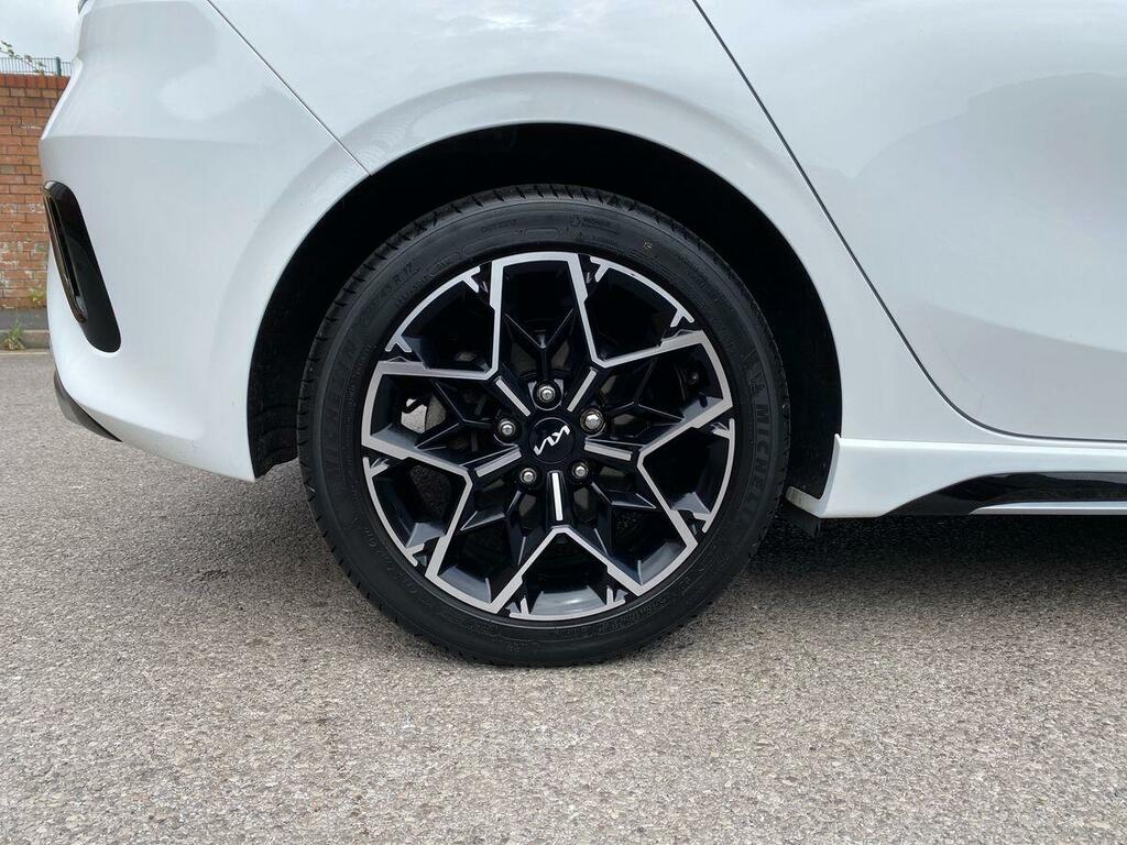 Kia Ceed 1.5T Gdi Isg 3 White #16