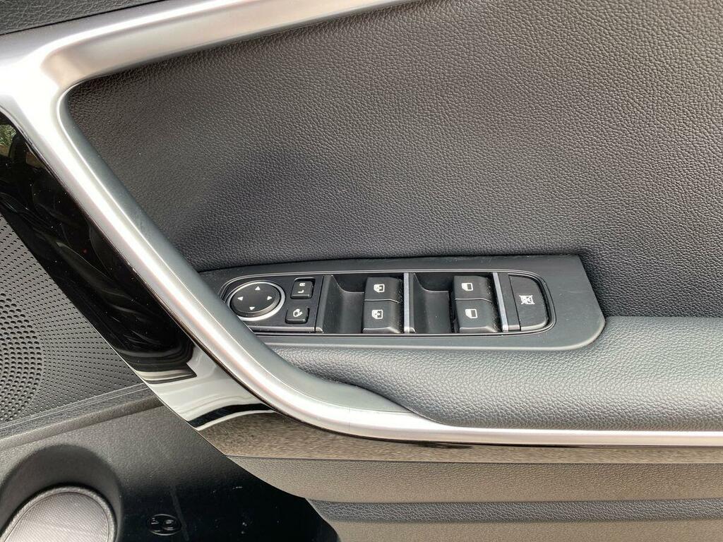 Kia Ceed 1.5T Gdi Isg 3 White #19