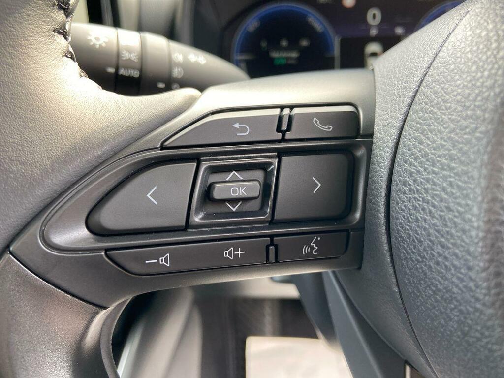 Mazda 2 1.5I Hybrid Exclusive Line Cvt White #15
