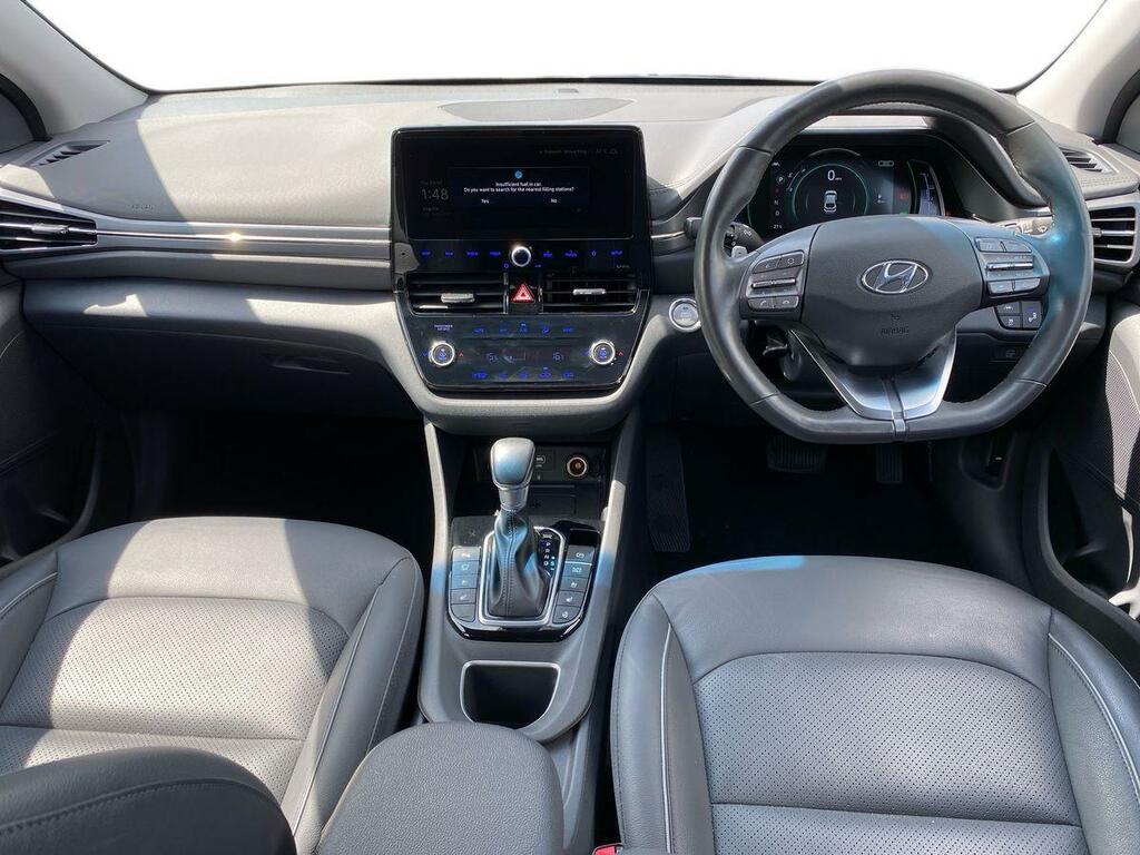 Hyundai Ioniq Hatchback Black #10