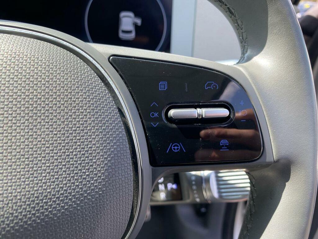 Hyundai Ioniq 5 Hatchback Gold #16