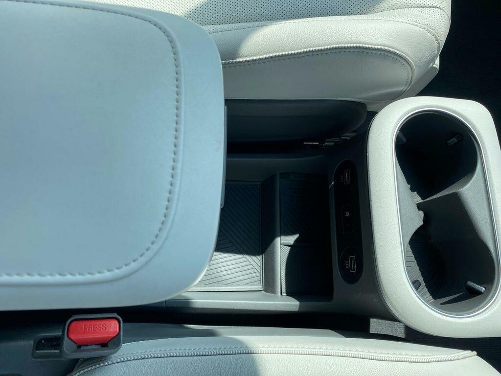 Hyundai Ioniq 5 Hatchback Gold #12