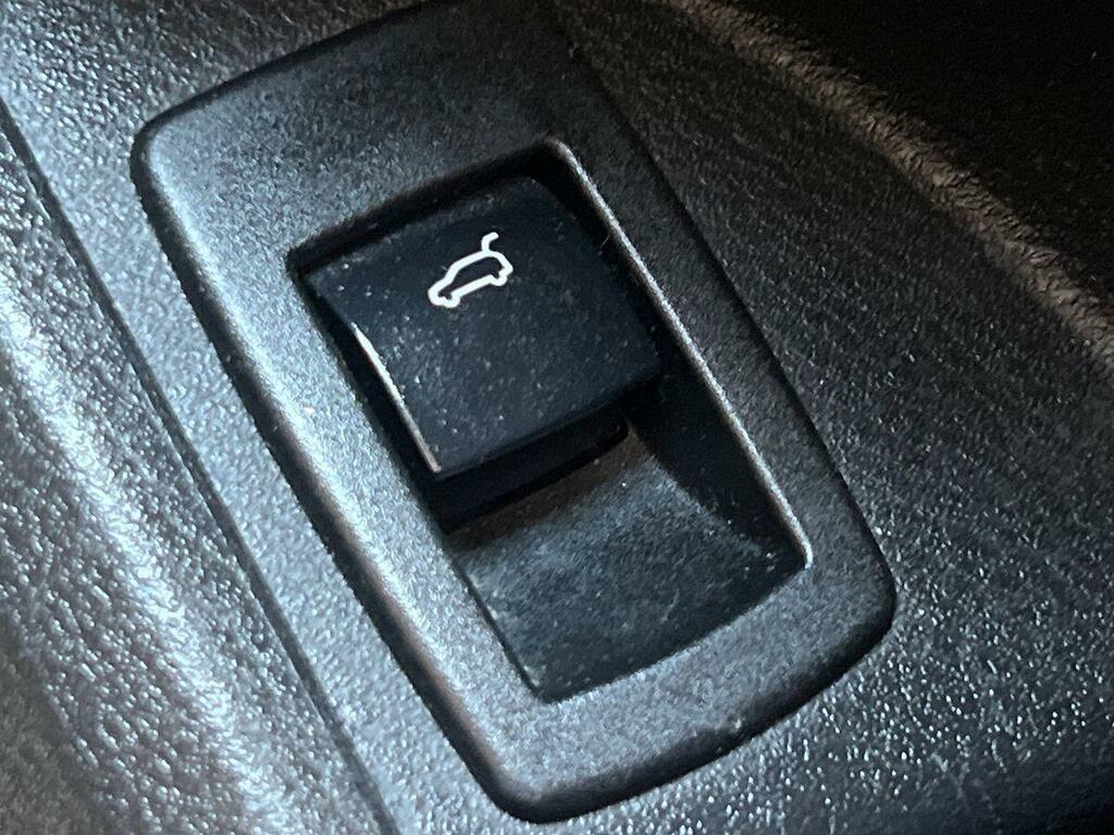 BMW X1 Sdrive 18I Xline Step Grey #28