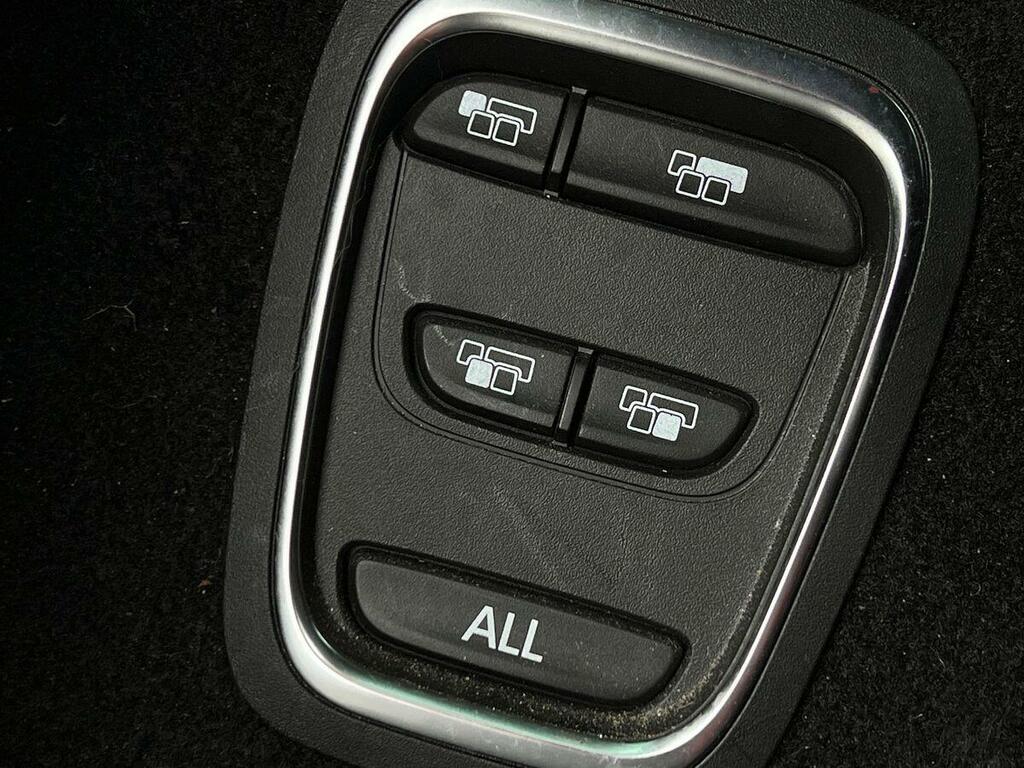 Renault Grand Scenic  Black #31