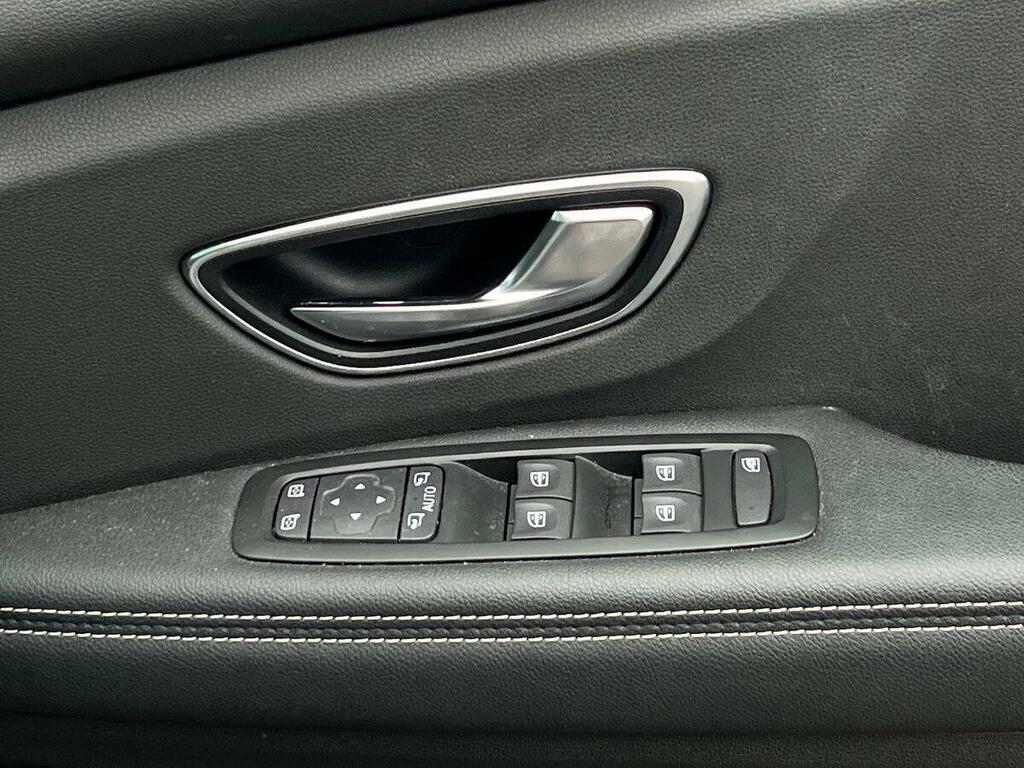 Renault Grand Scenic  Black #19