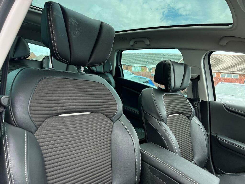 Renault Grand Scenic  Black #20