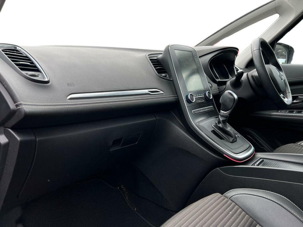 Renault Grand Scenic  Black #10