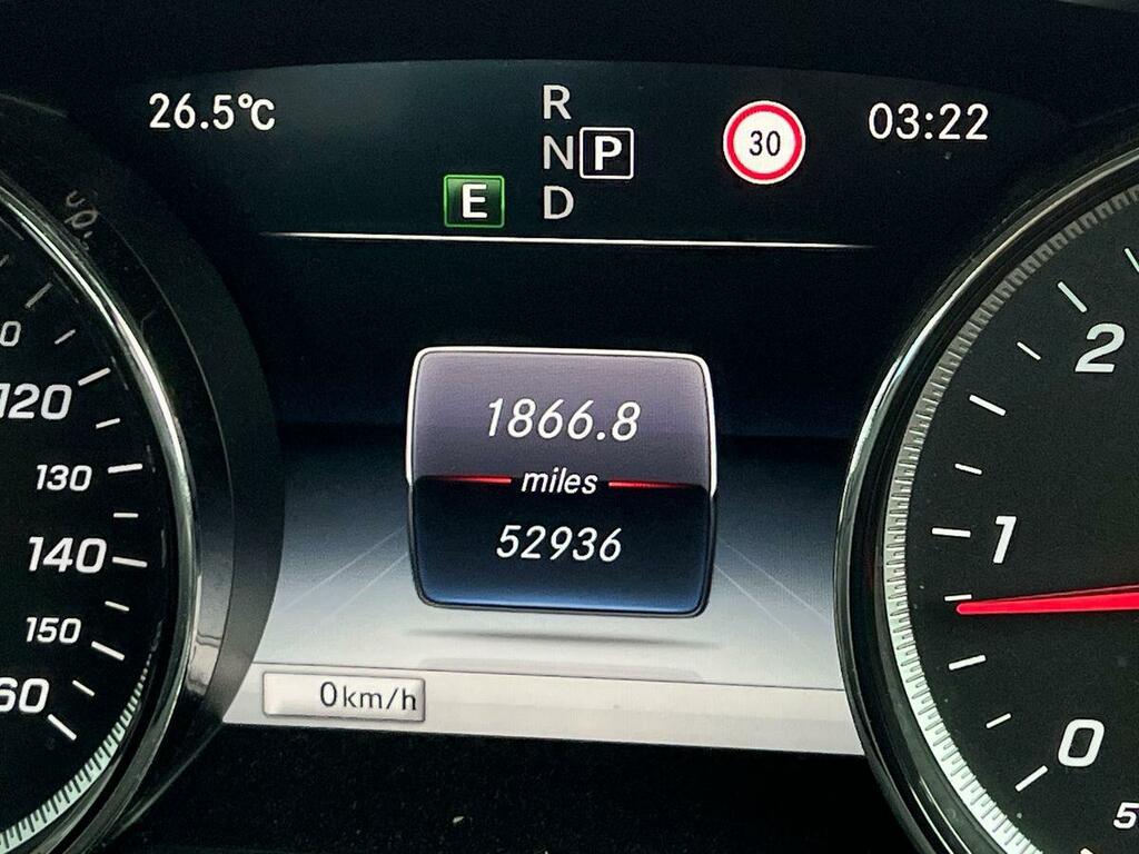 Mercedes-Benz E Class E300 Amg Line Premium Plus 9G-tronic 2018 Blue #38