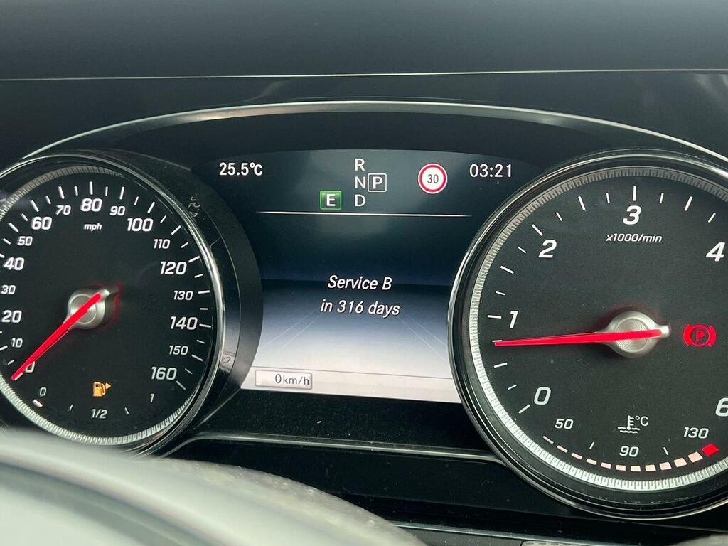 Mercedes-Benz E Class E300 Amg Line Premium Plus 9G-tronic 2018 Blue #37