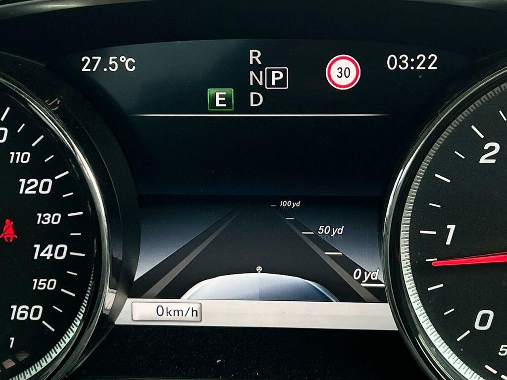 Mercedes-Benz E Class E300 Amg Line Premium Plus 9G-tronic 2018 Blue #39