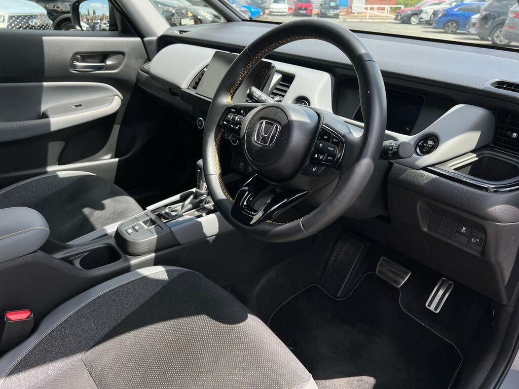 Honda Jazz Crosstar Advance Blue #20