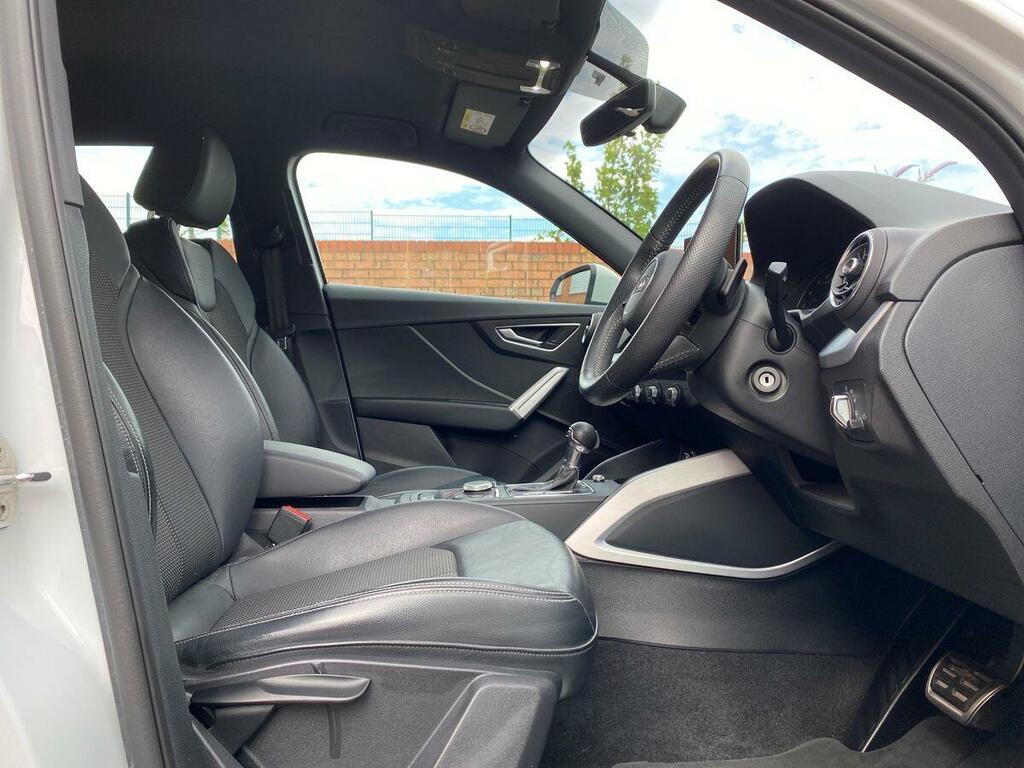 Audi Q2 1.0 Tfsi Sport Black #11