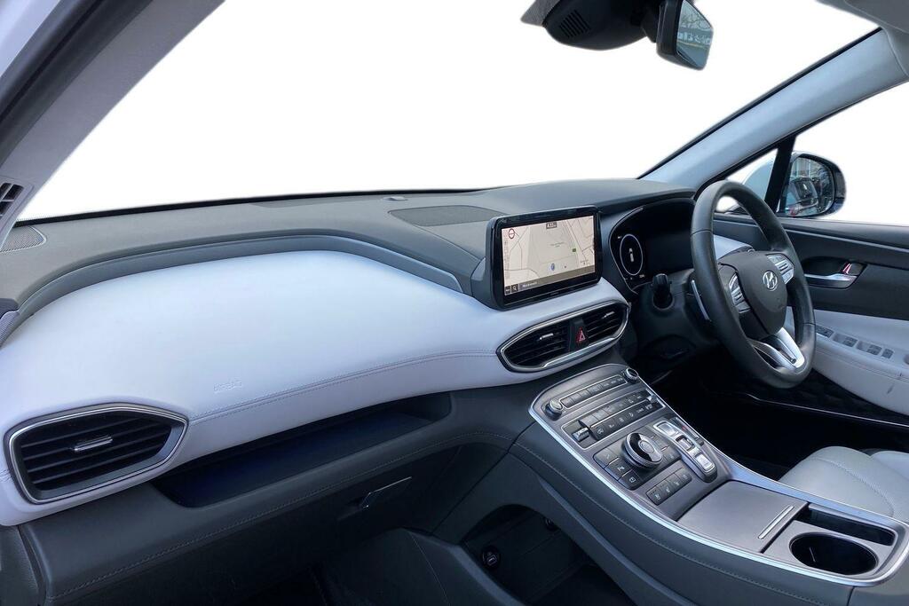 Hyundai Santa Fe Ultimate White #9