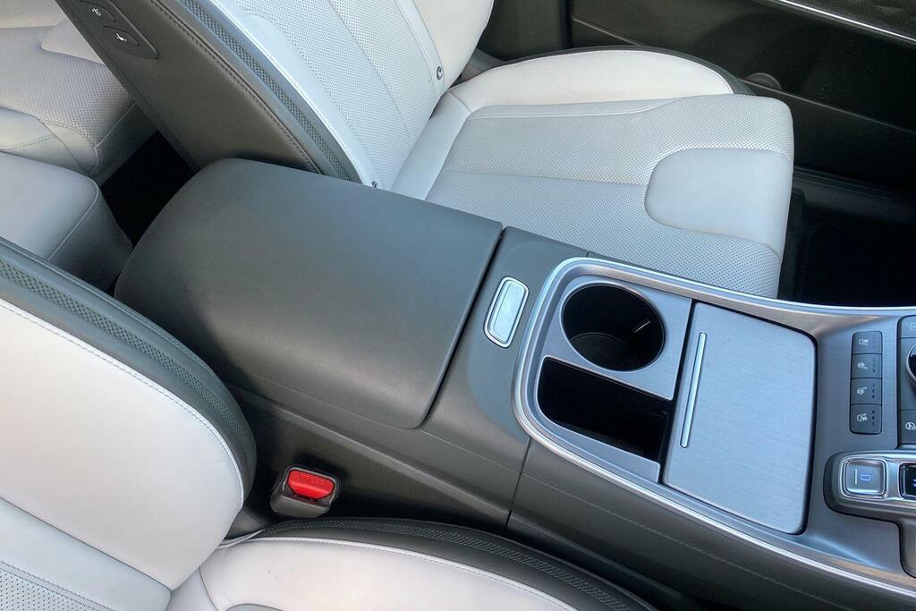 Hyundai Santa Fe Ultimate White #12