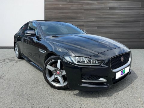 Jaguar XE 2.0D R-sport Saloon Black