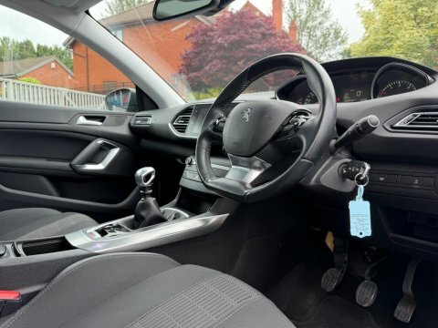 Peugeot 308 1.2 Puretech Gpf Allure Hatchback Manua #12