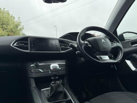 Peugeot 308 1.2 Puretech Gpf Allure Hatchback Manua #10