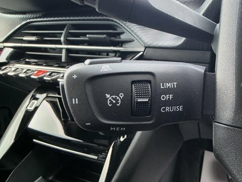 Peugeot e-208 50Kwh Allure Premium 7Kw Charger #19