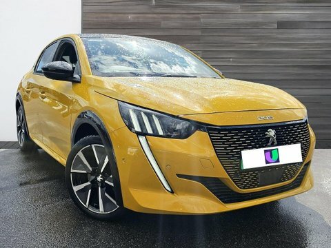 Peugeot e-208 50Kwh Gt Premium Yellow
