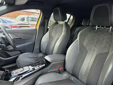 Peugeot e-208 50Kwh Allure Premium 7Kw Charger #36