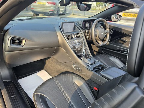 Aston Martin DB11 V8 Volante Silver #31