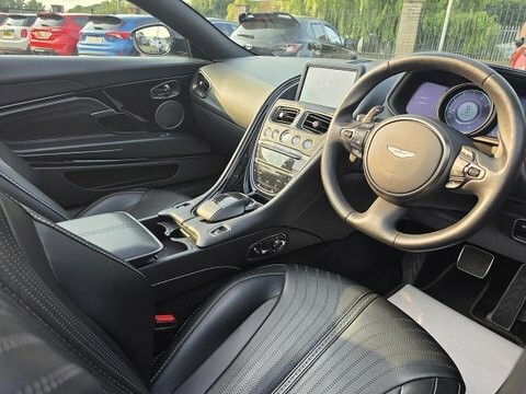 Aston Martin DB11 V8 Volante Silver #12