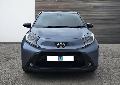 Toyota Aygo X 1.0 Vvt-i Edge Grey #2