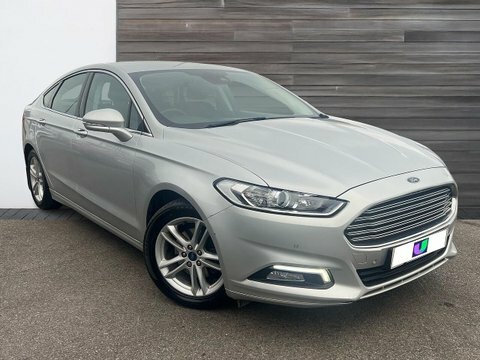 Ford Mondeo T Ecoboost Zetec Silver