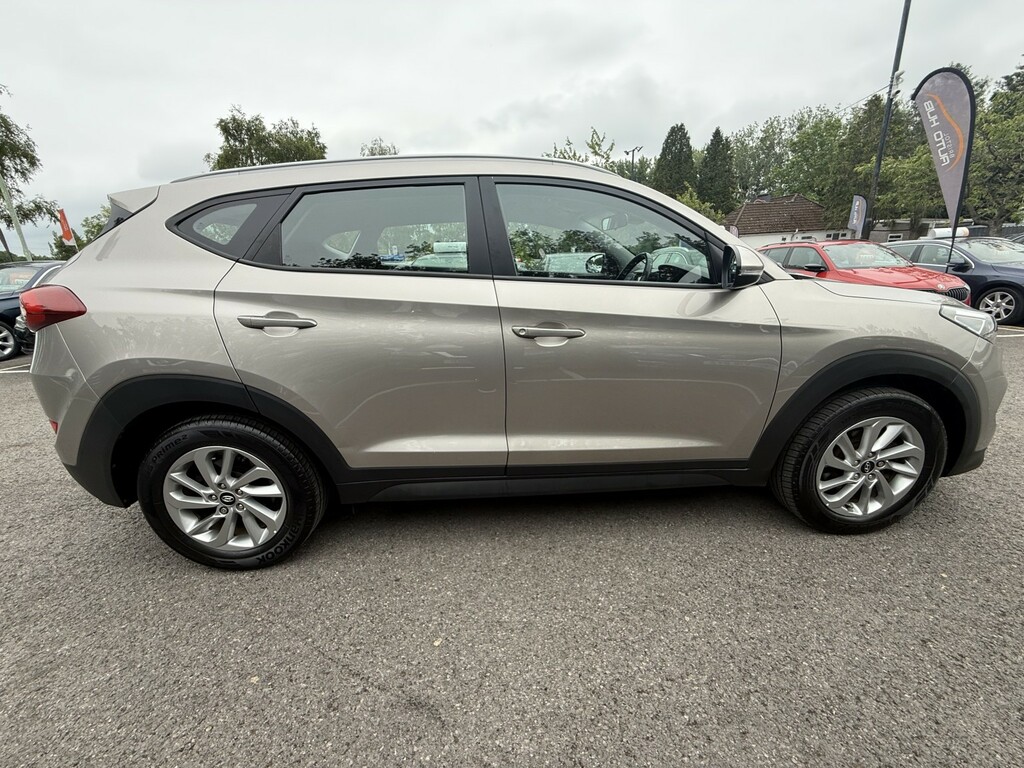 Hyundai Tucson Se Nav 1.7 D 116Ps Bd Fss Ulez 5 Do HK16LBA Grey #5