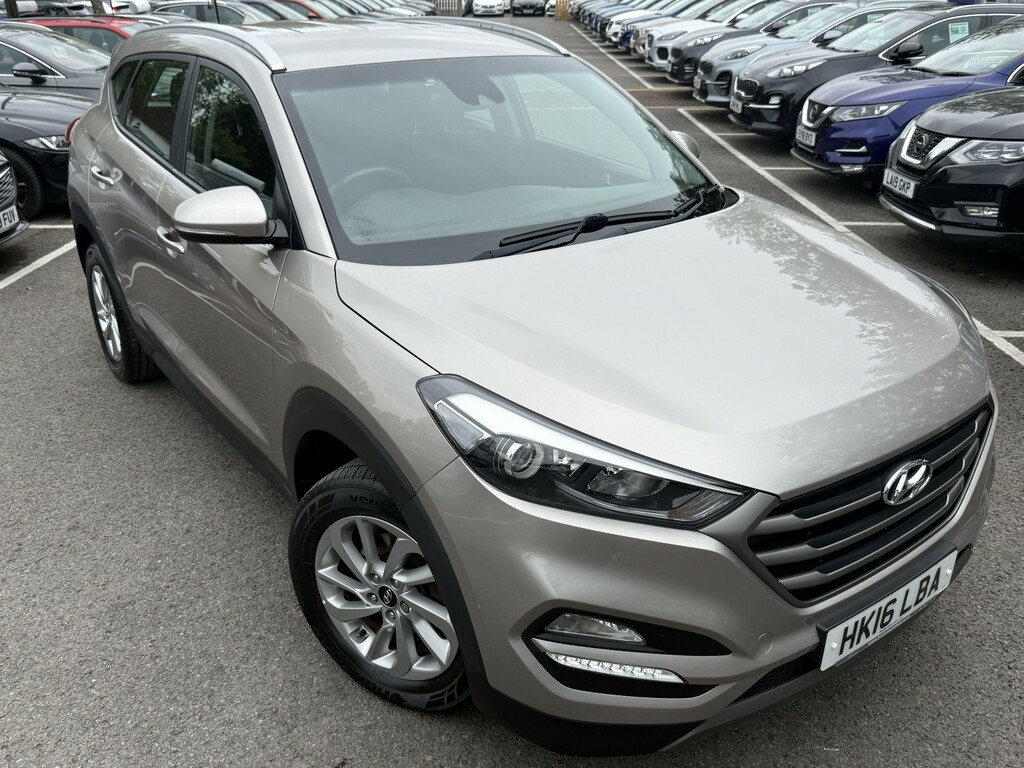 Hyundai Tucson Se Nav 1.7 D 116Ps Bd Fss Ulez 5 Do HK16LBA Grey #3
