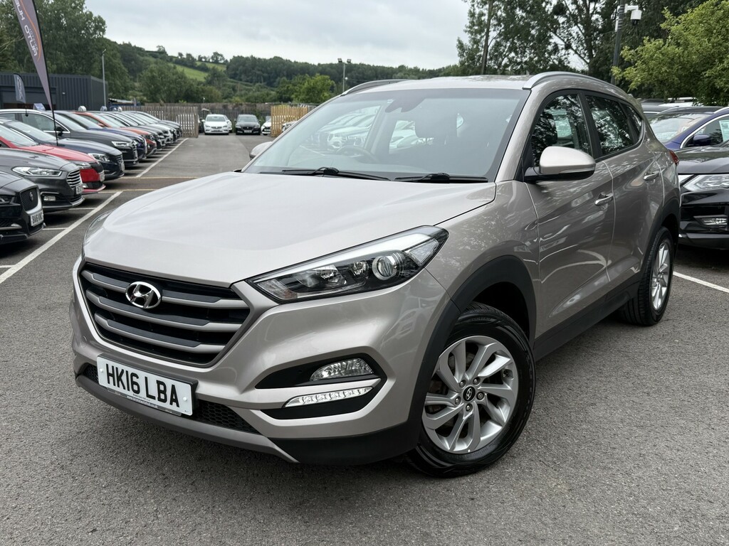 Hyundai Tucson Se Nav 1.7 D 116Ps Bd Fss Ulez 5 Do HK16LBA Grey #2