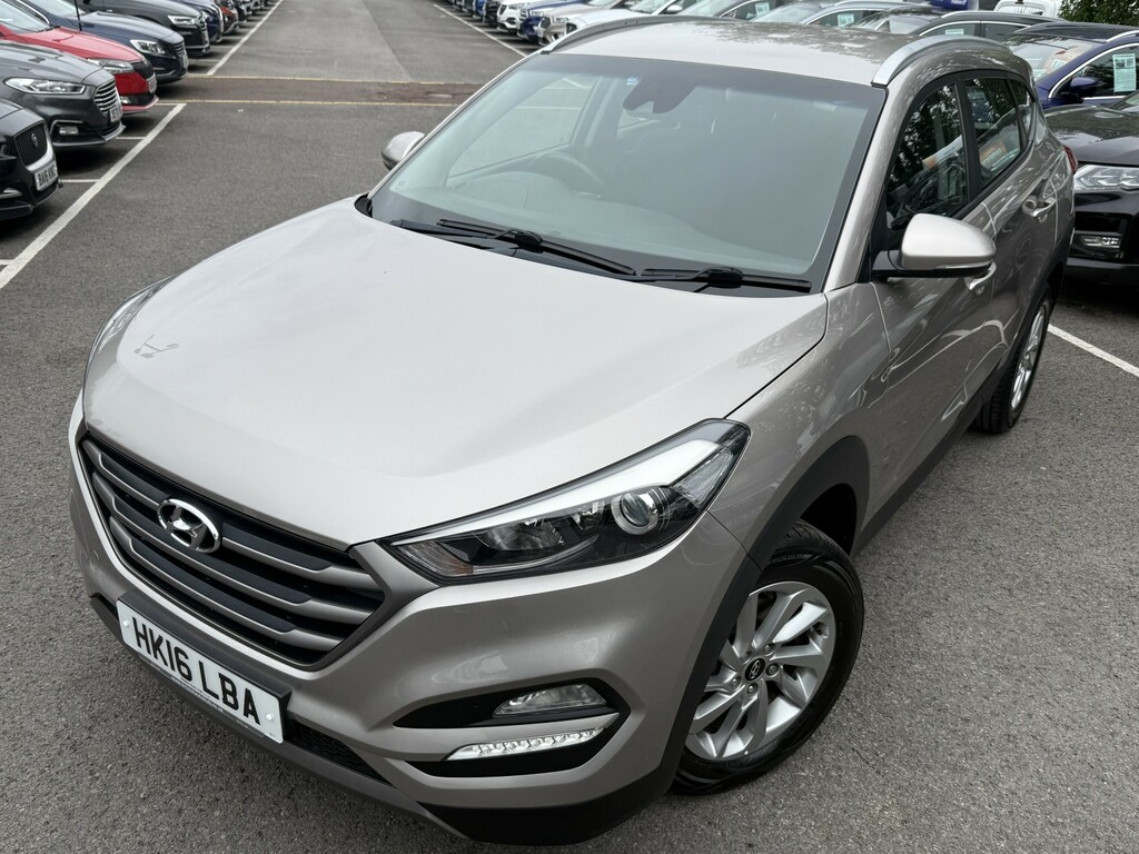 Hyundai Tucson Se Nav 1.7 D 116Ps Bd Fss Ulez 5 Do HK16LBA Grey #4