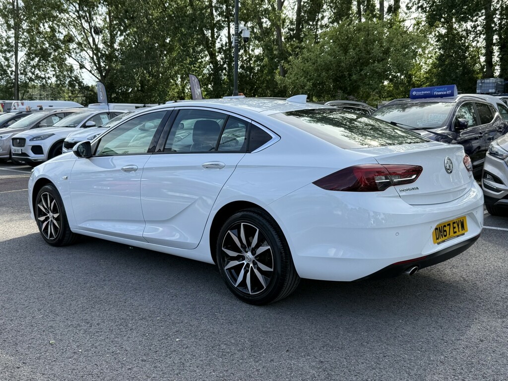 Vauxhall Insignia 2.0 Turbo D Blueinjection Tech Line Nav Ulez Diese White #6