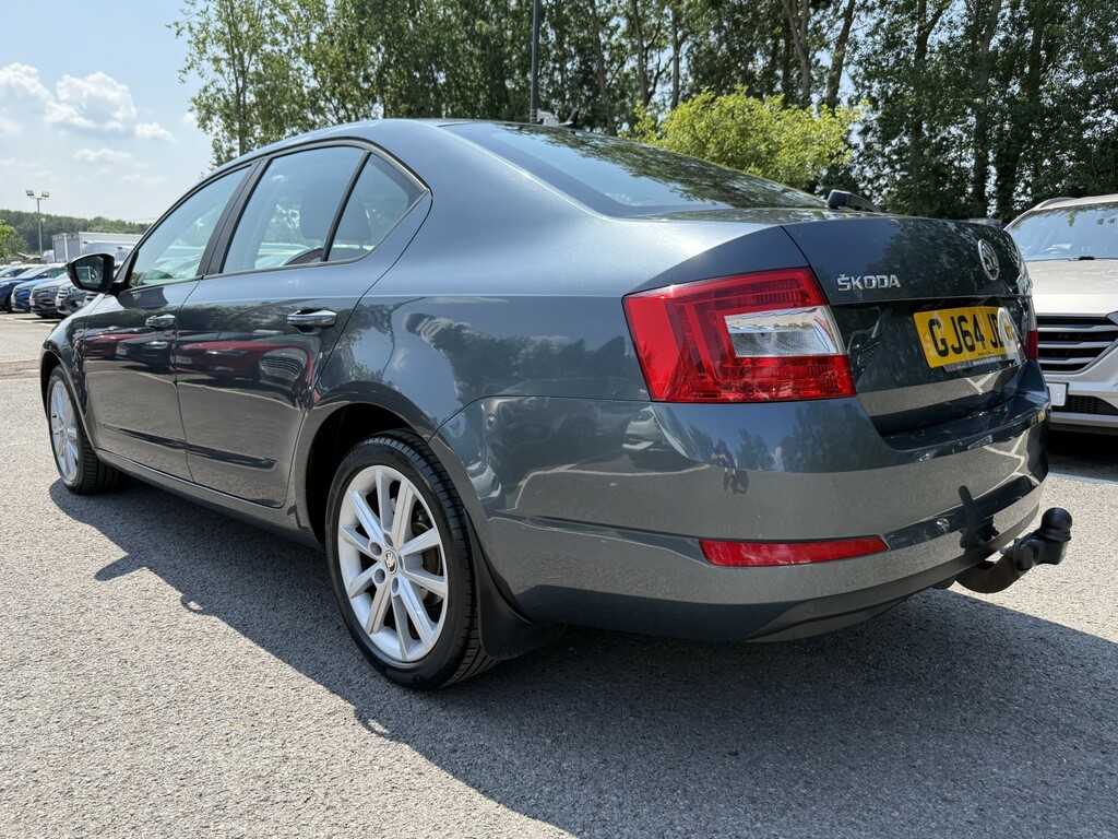 Skoda Octavia 2.0 Tdi Elegance Grey #6