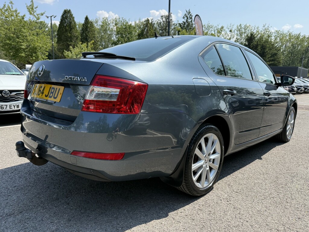 Skoda Octavia 2.0 Tdi Elegance Grey #5