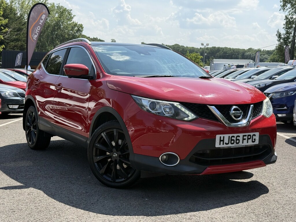 Nissan Qashqai 1.2 Dig-t N-connecta Ulez Red