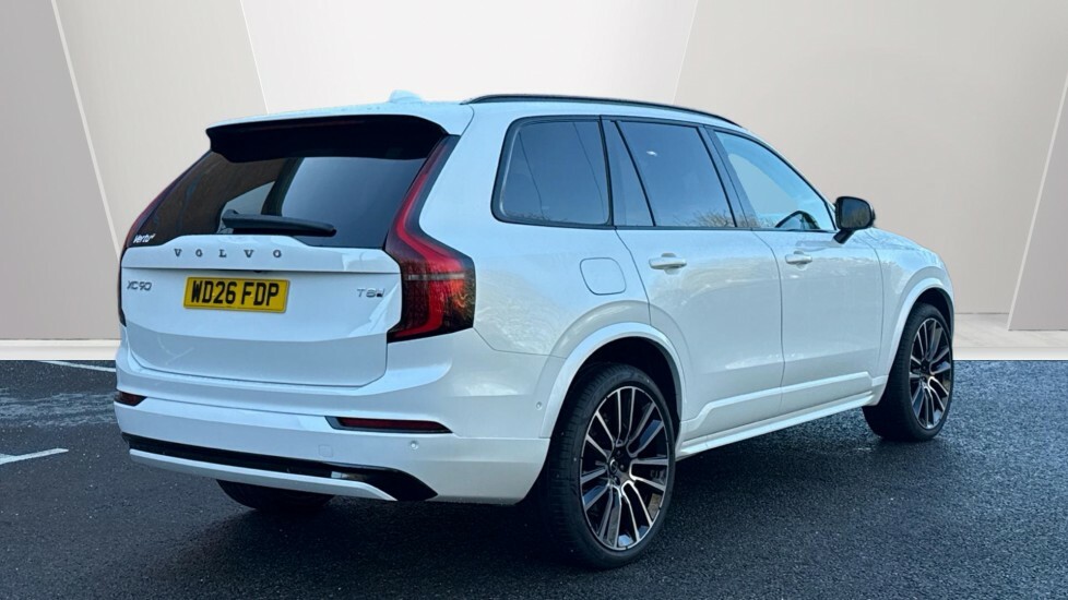 Volvo XC90 Ultra White #2