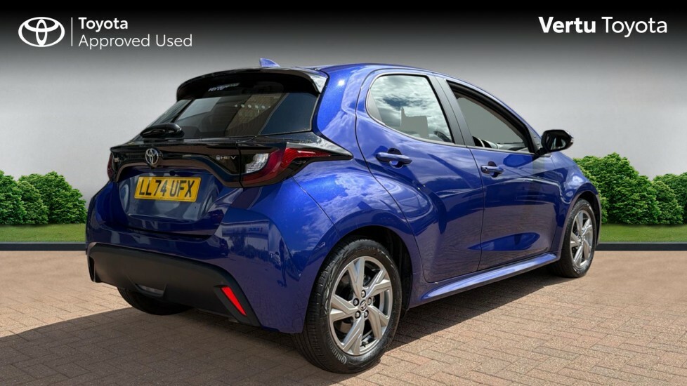 Toyota Yaris Icon Blue #2