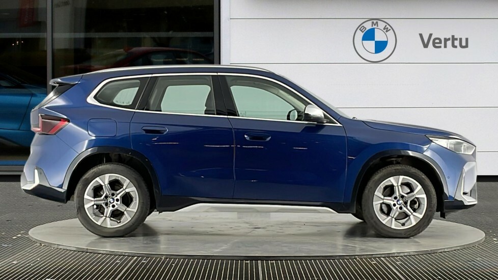 BMW X1 Xline Blue #3