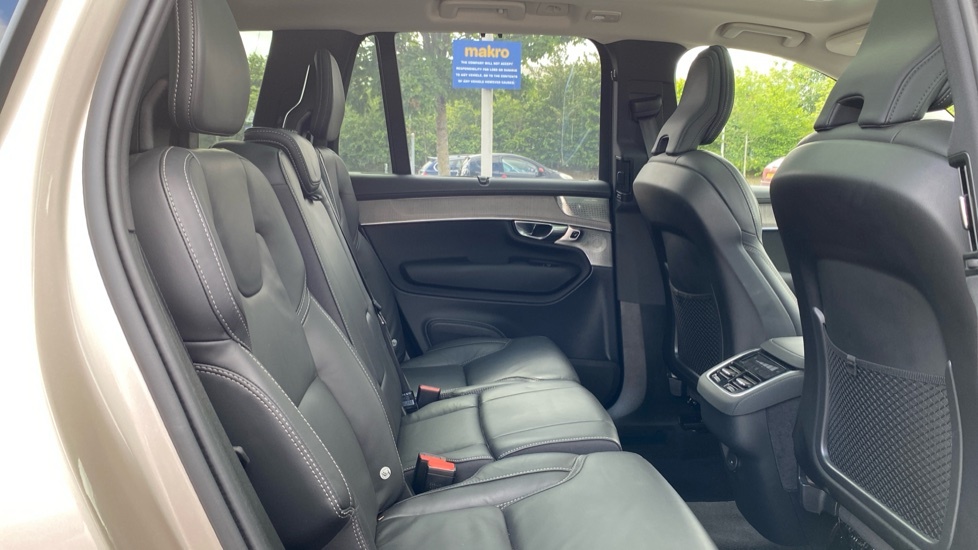 Volvo XC90 Ultra Gold #6