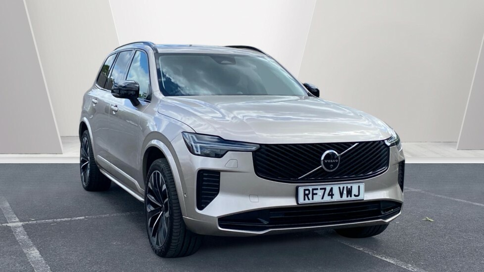 Volvo XC90 Ultra Gold