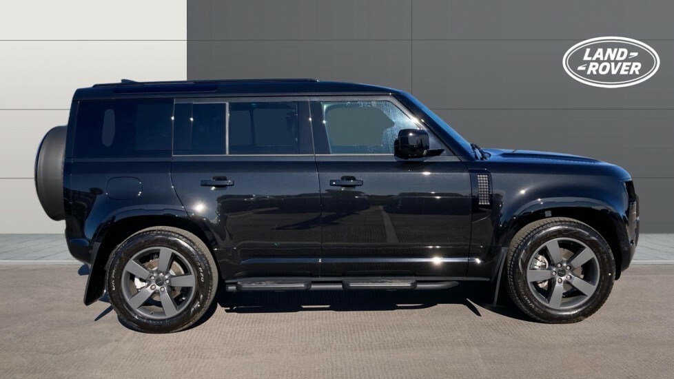 Land Rover Defender 110 X-dynamic Hse MT26BYJ Black #5